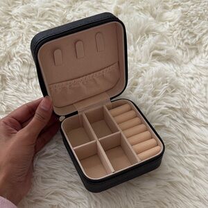 Black Travel Jewelry Organizer
